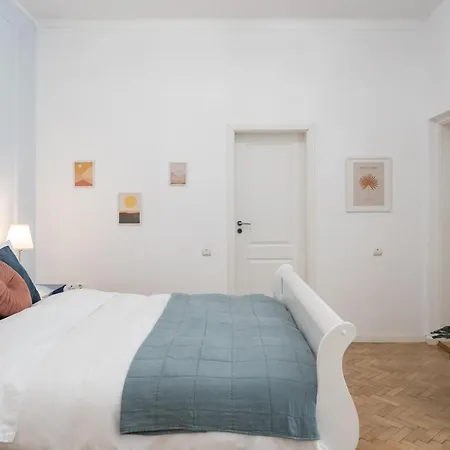 Athenee Parisian Apartment Bucharest Exterior photo